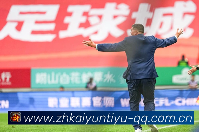 伊卡尔迪职业生涯与核心价值解析:最新赛事动态与深度分析 伊卡尔迪职业生涯与核心价值解析:最新赛事动态与深度分析